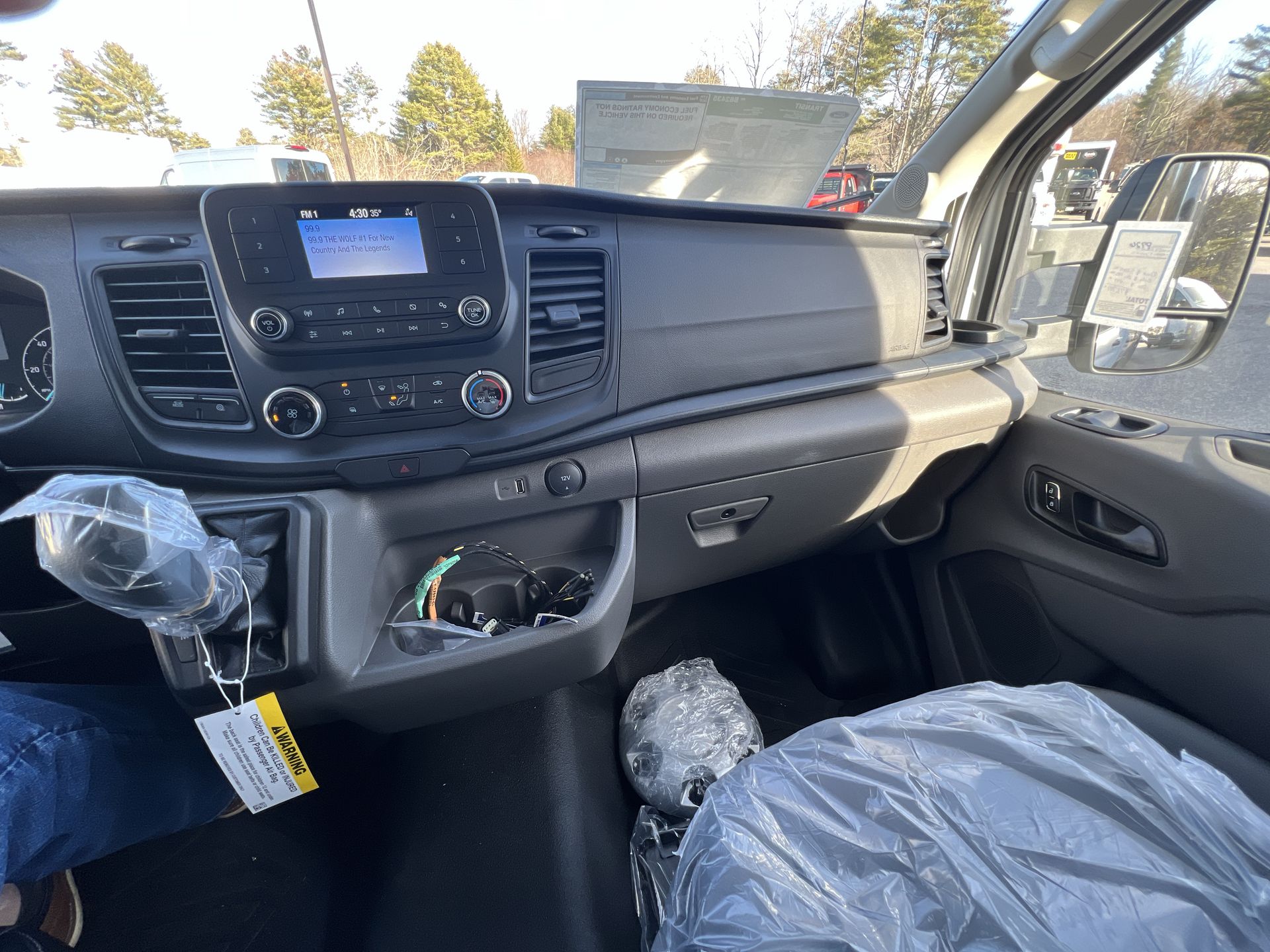 2023 Ford Transit Chassis Cutaway photo 11