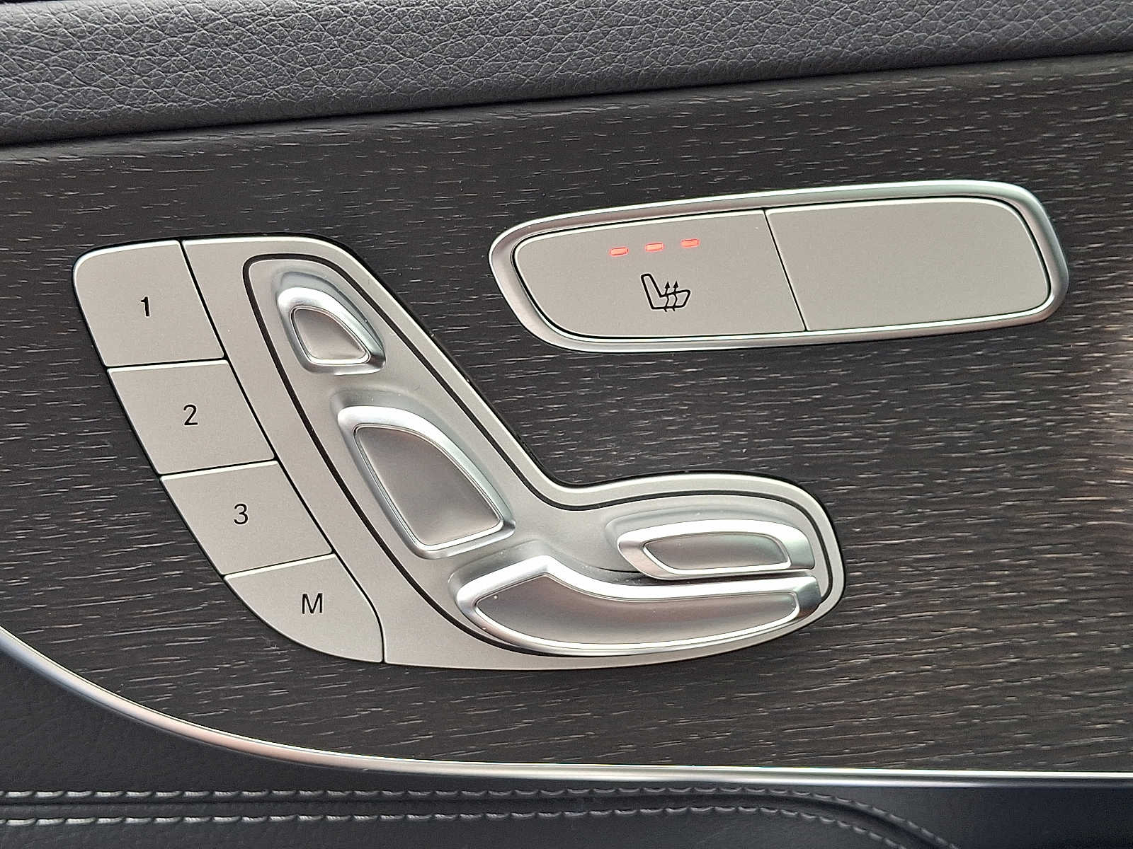 2023 Mercedes Benz C 300 4MATIC photo 23