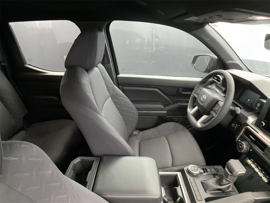 2025 Toyota Tacoma SR5 4x4 Double Cab photo 24