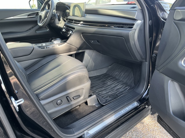 2025 Infiniti QX60 Luxe photo 18