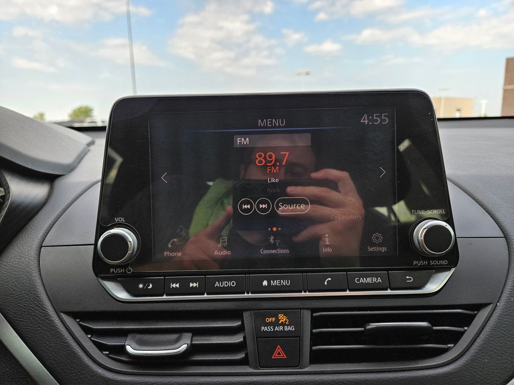 2020 Nissan Altima 2.5 S photo 12