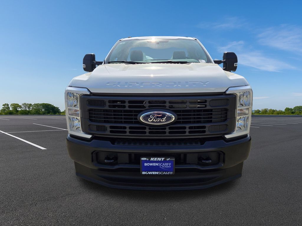 2025 Ford F-350 XL photo 2