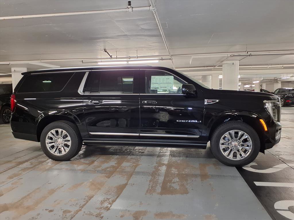 2026 Gmc Yukon XL Denali photo 2