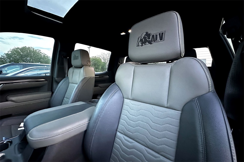 2023 Chevrolet Silverado 1500 ZR2 photo 11