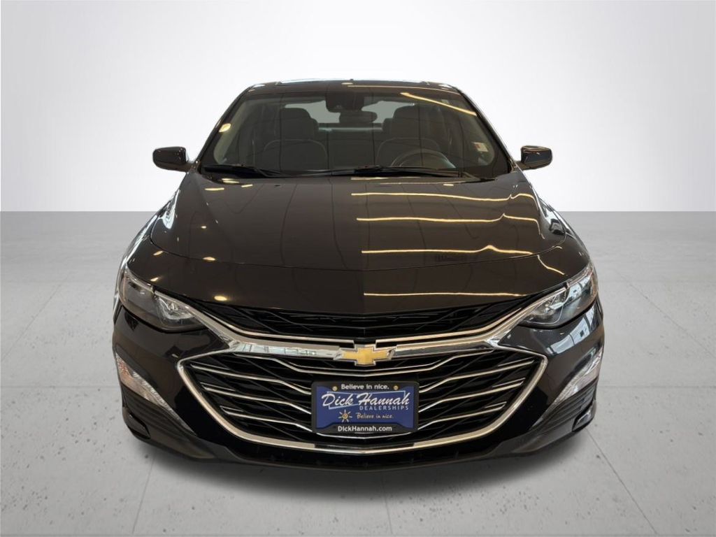 2023 Chevrolet Malibu 1LT photo 3