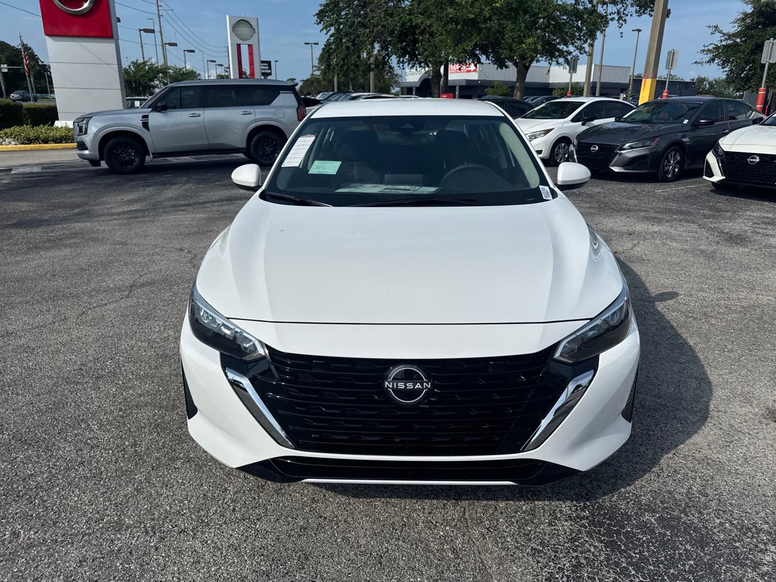 2025 Nissan Sentra SV photo 3