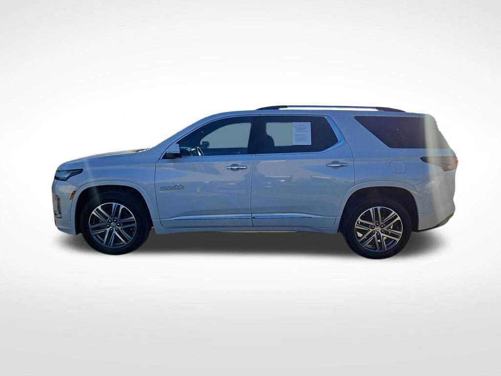 2024 Chevrolet Traverse High Country photo 2