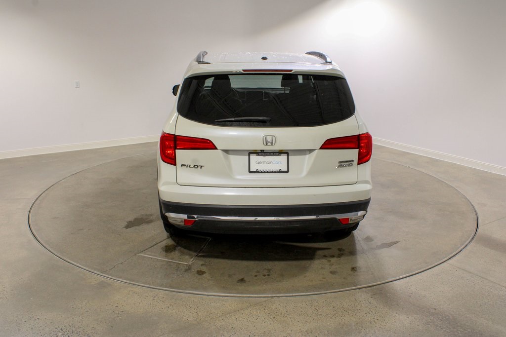 2016 Honda Pilot Touring photo 4