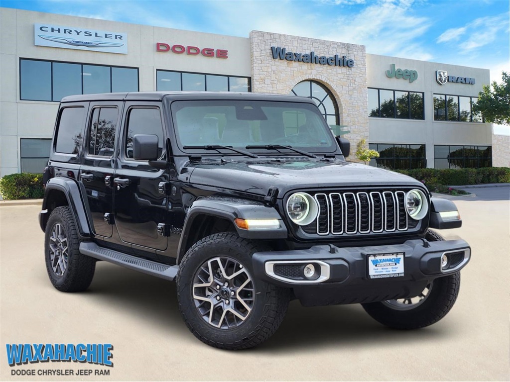 2025 Jeep Wrangler 4-Door Sahara's photo