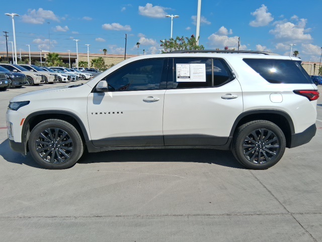 2022 Chevrolet Traverse RS photo 2