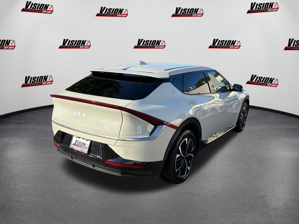 2022 Kia EV6 Wind photo 3