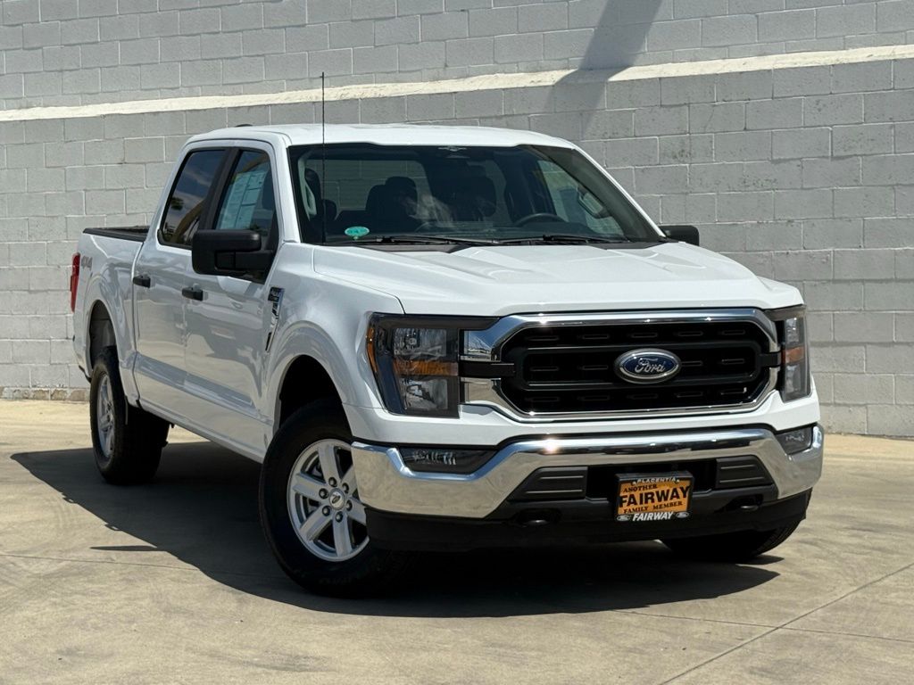 2023 Ford F-150 XLT photo 2