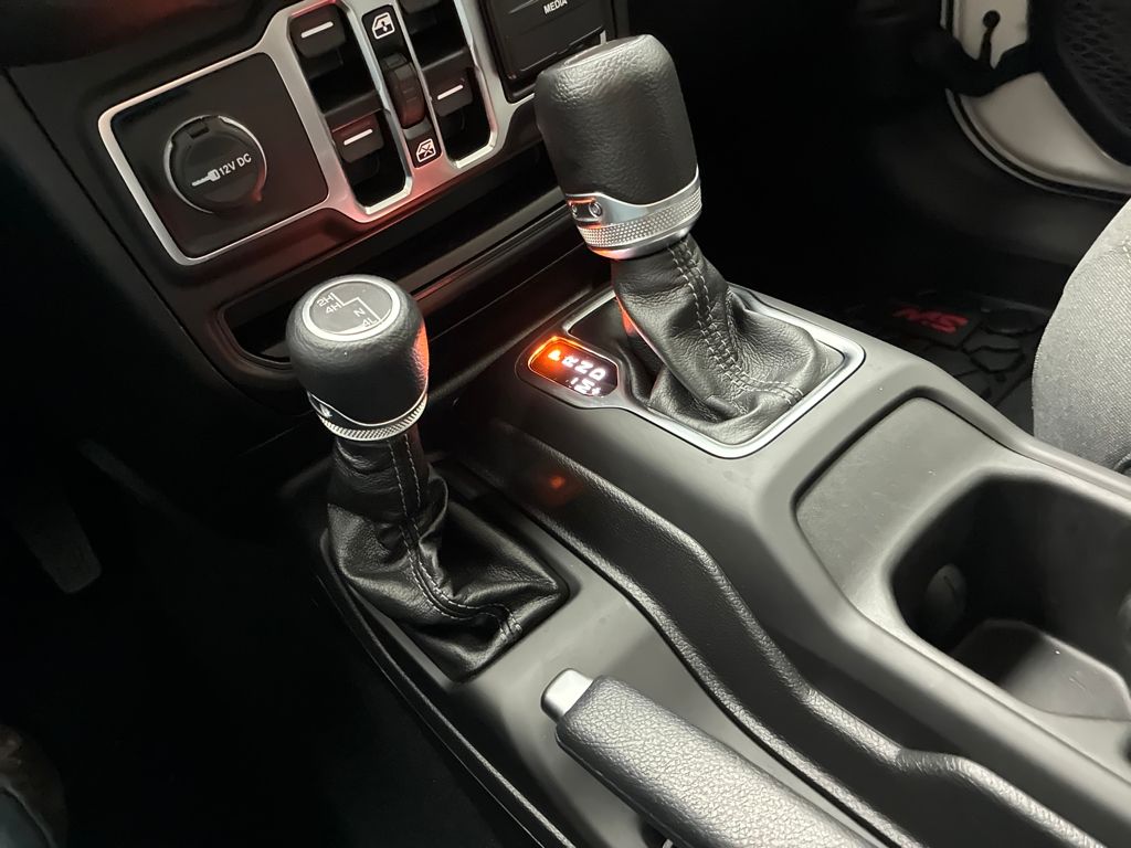 2024 Jeep Gladiator Sport photo 20
