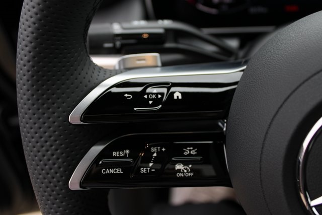 2025 Mercedes Benz GLC 300 4MATIC photo 16