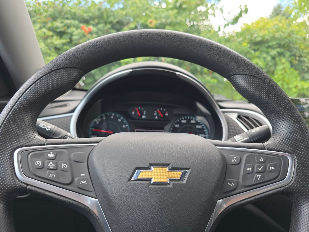 2023 Chevrolet Malibu LS photo 12