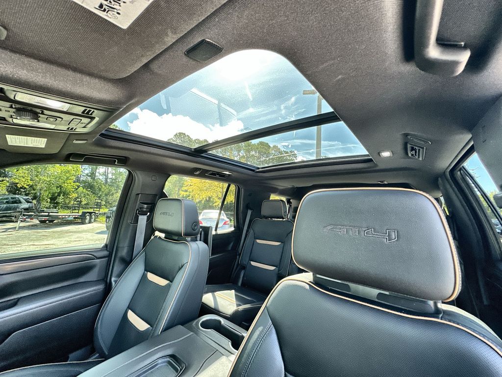 2024 Gmc Yukon AT4 photo 19