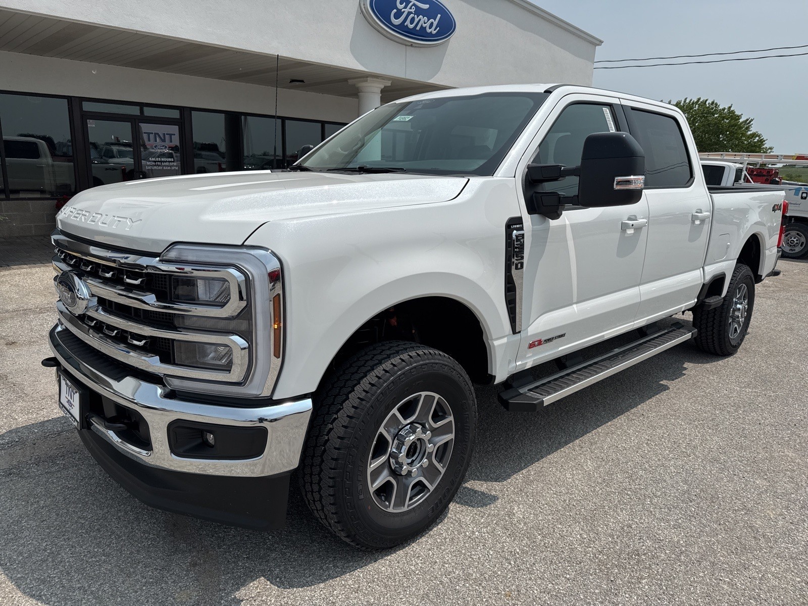 2025 Ford F-350 Super Duty Lariat's photo