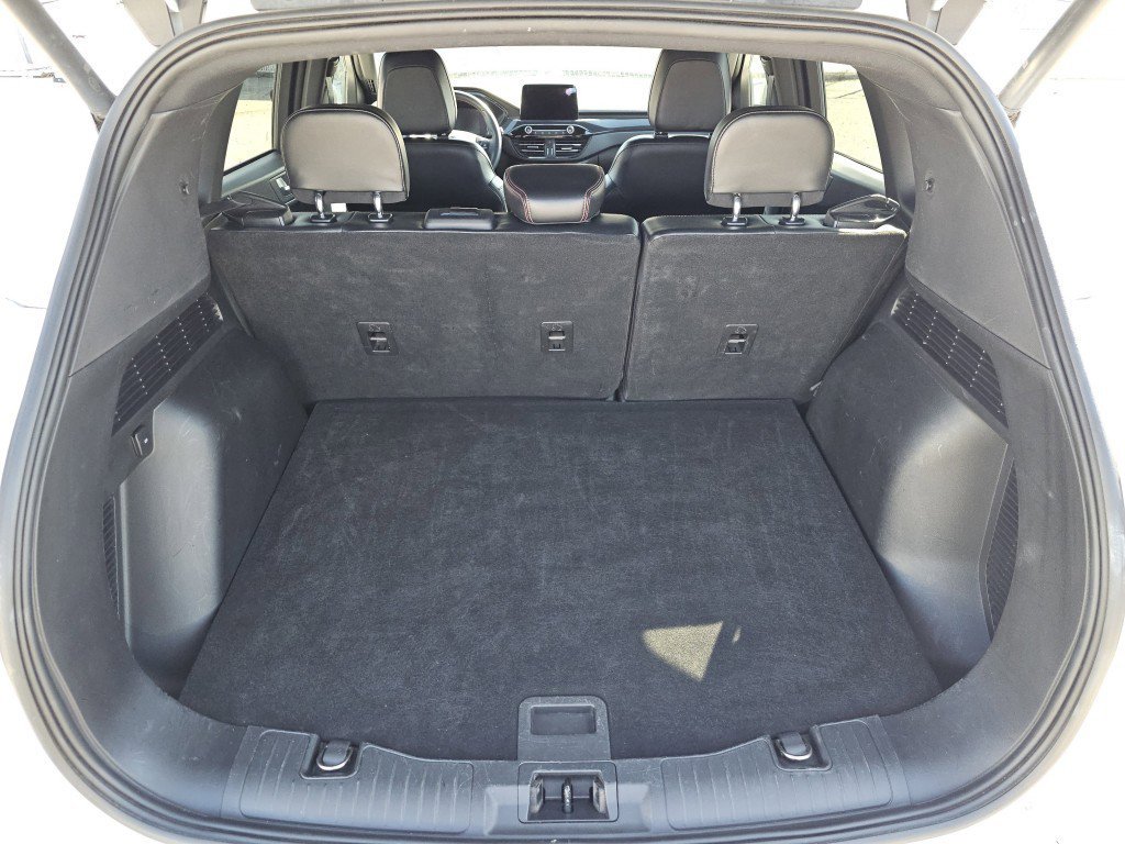 2023 Ford Escape ST-Line photo 18
