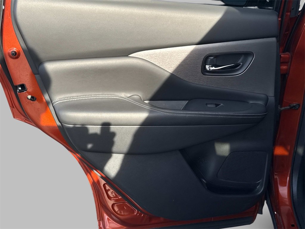 2021 Nissan Murano SV photo 11