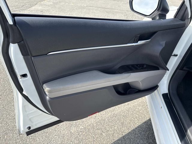 2024 Toyota Camry SE photo 15