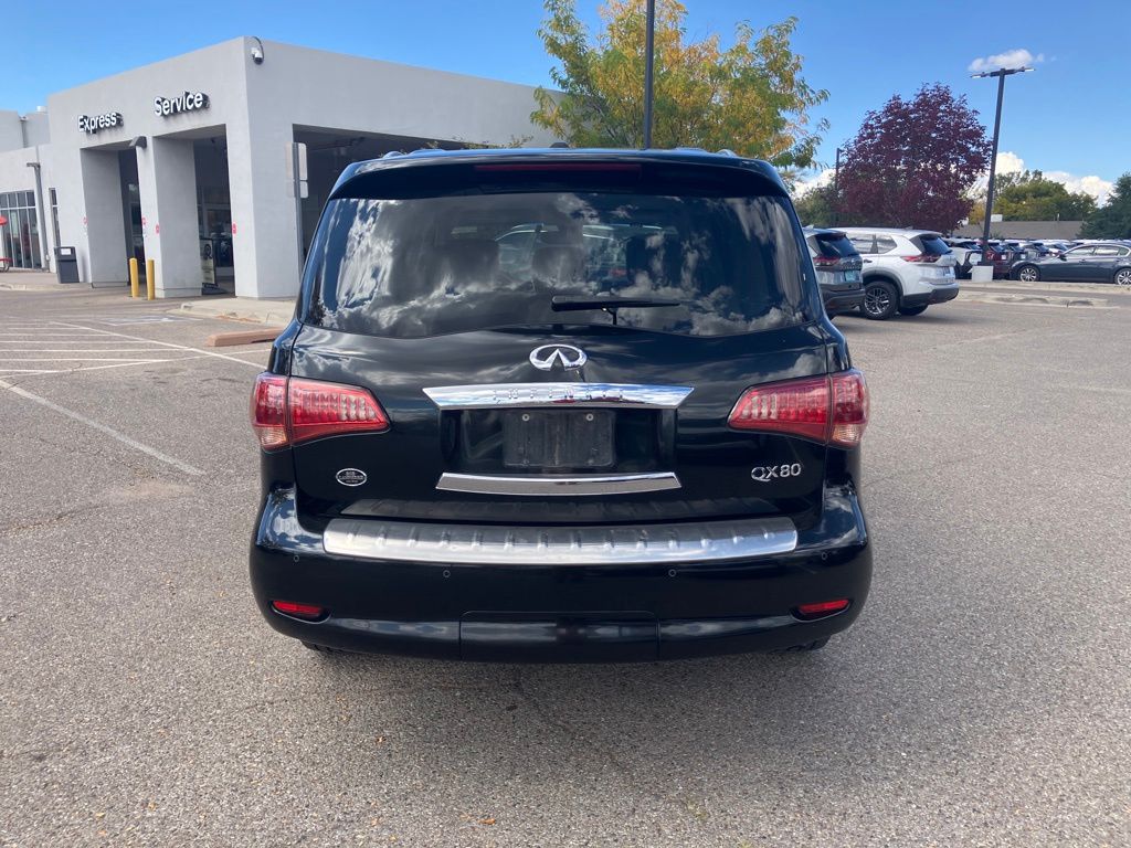 2016 Infiniti QX80 Base photo 6