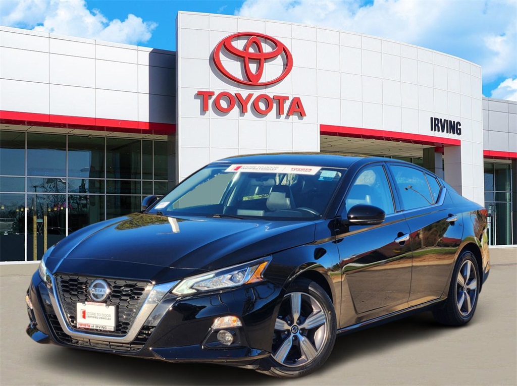 2022 Nissan Altima SL's photo