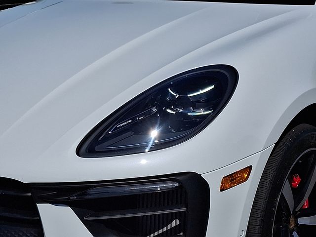 2024 Porsche Macan S photo 16