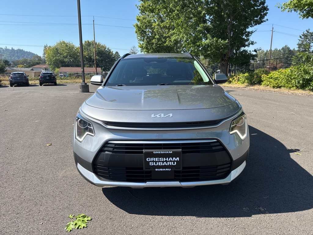 2023 Kia Niro EX photo 2