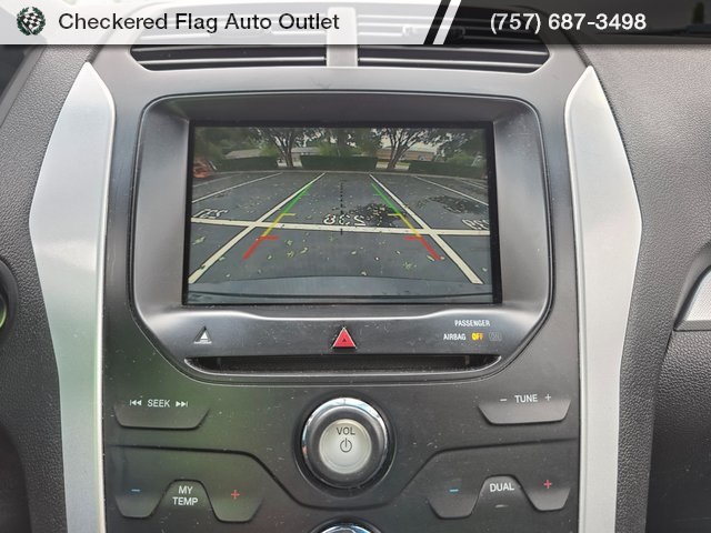 2015 Ford Explorer XLT photo 12