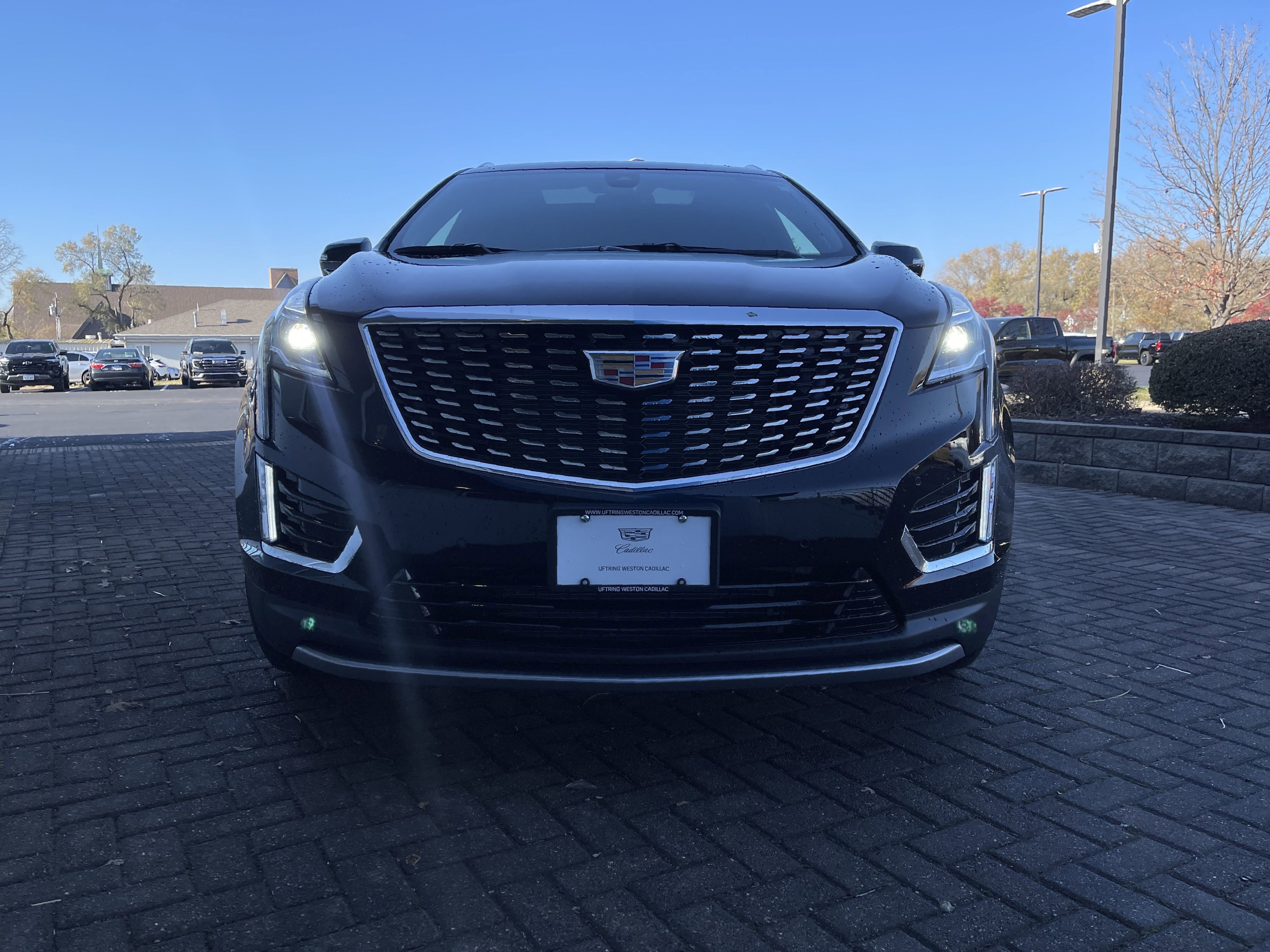 2025 Cadillac XT5 Premium Luxury photo 2