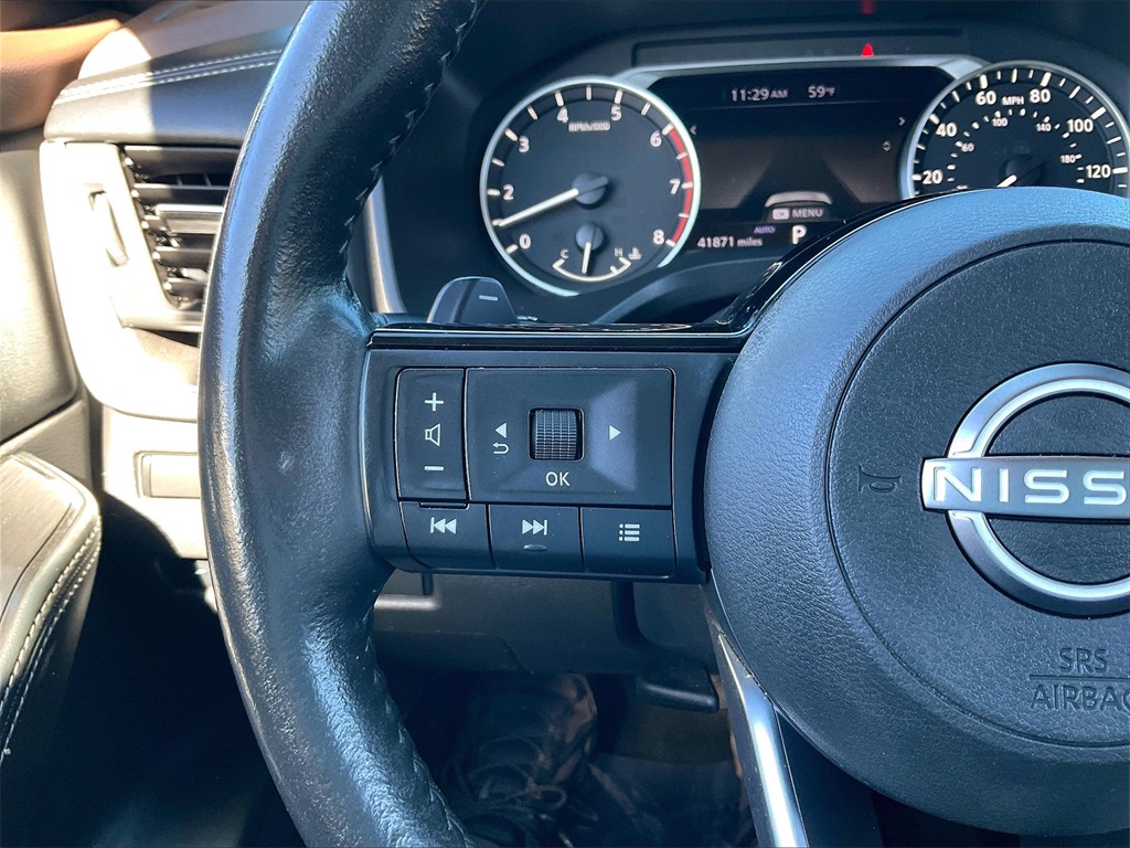 2023 Nissan Rogue SV photo 22