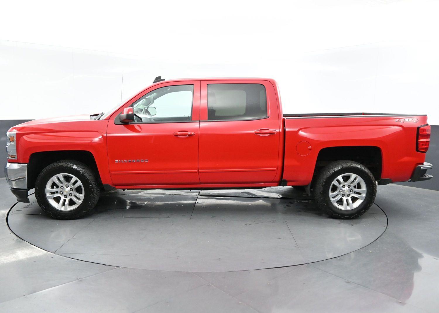 2018 Chevrolet Silverado 1500 LT photo 4