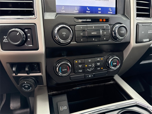 2021 Ford F-350 photo 21