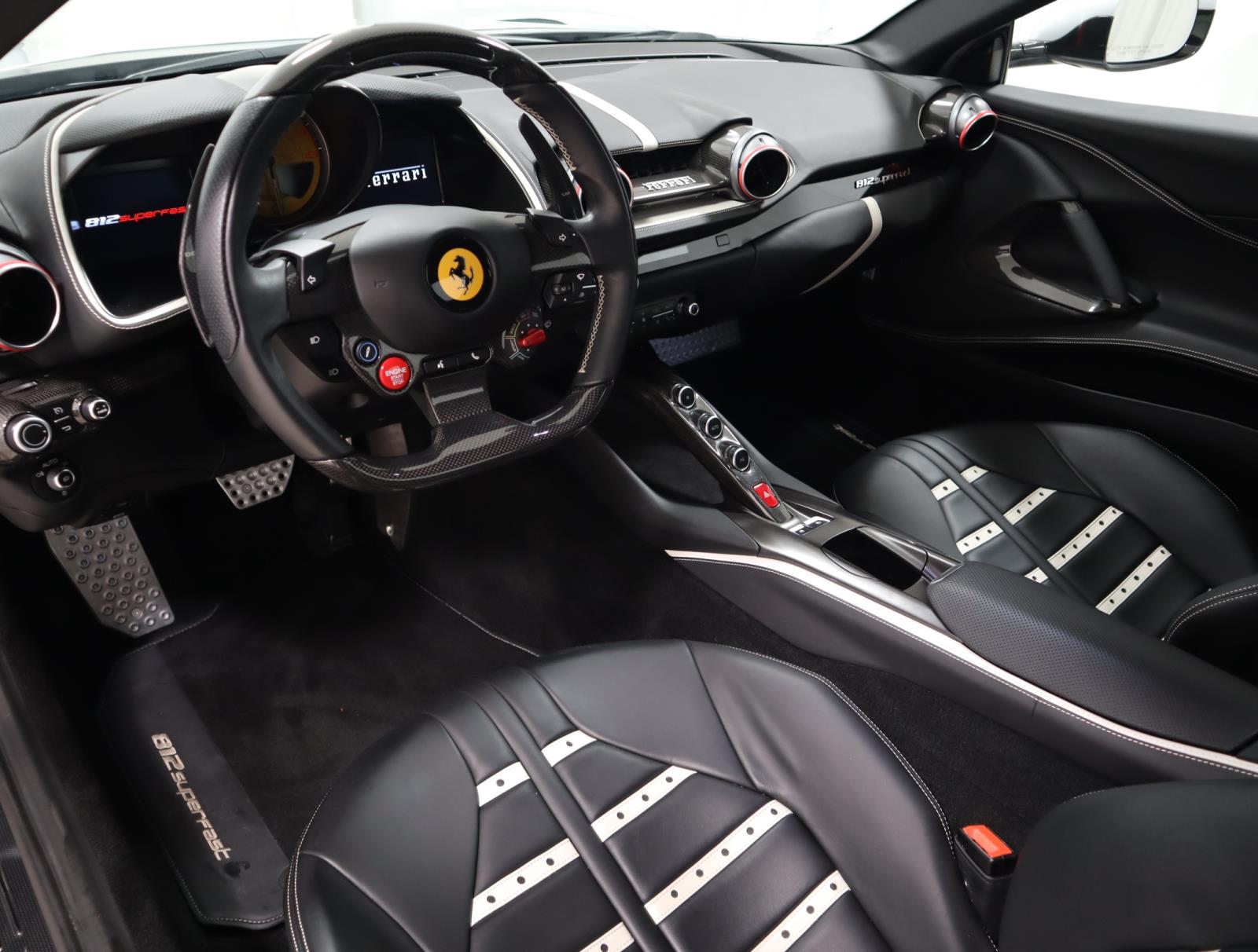 2019 Ferrari 812 Superfast photo 17