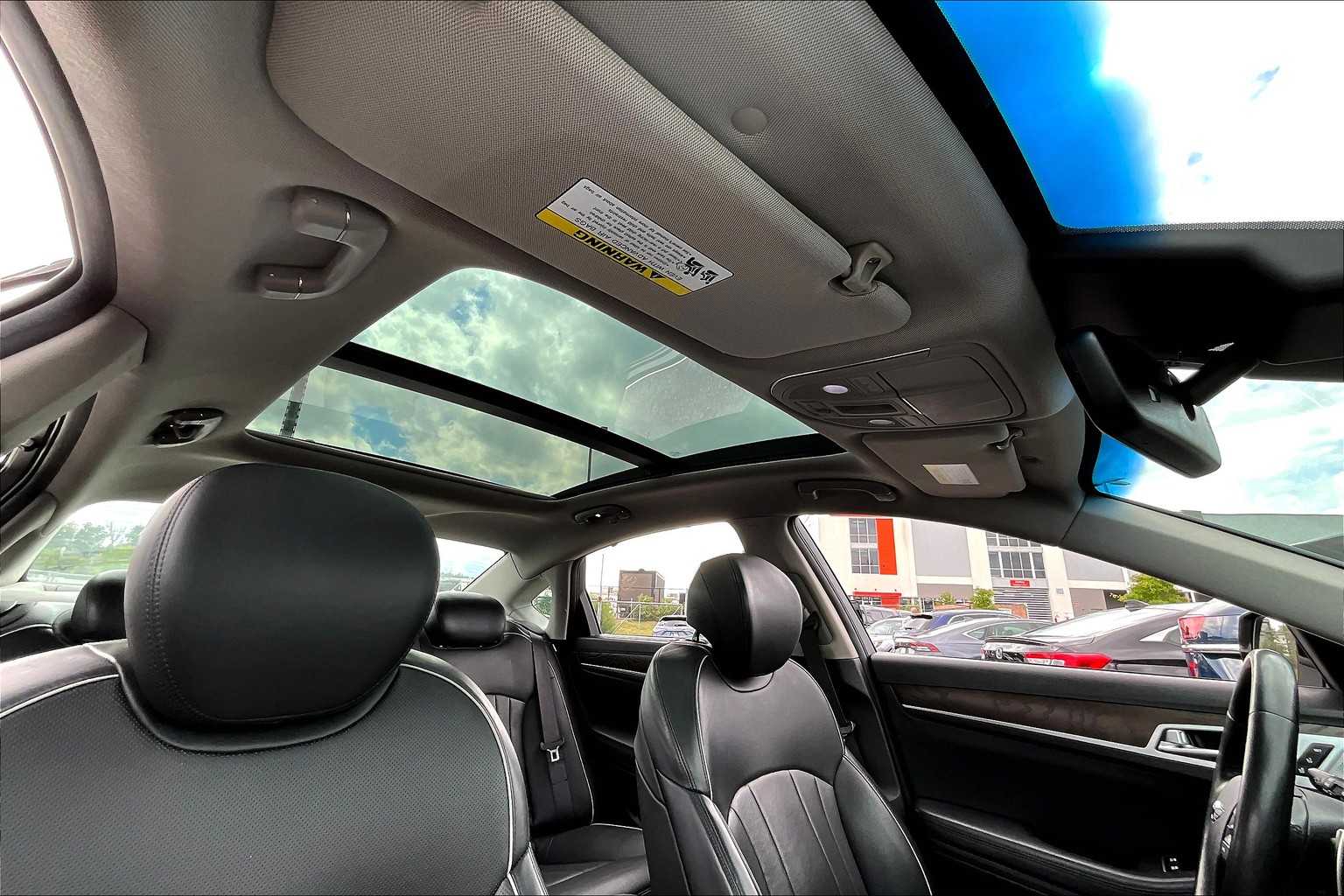 2018 Genesis G80 AWD photo 12