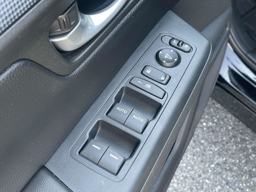 2023 Honda CR-V Hybrid Sport photo 21
