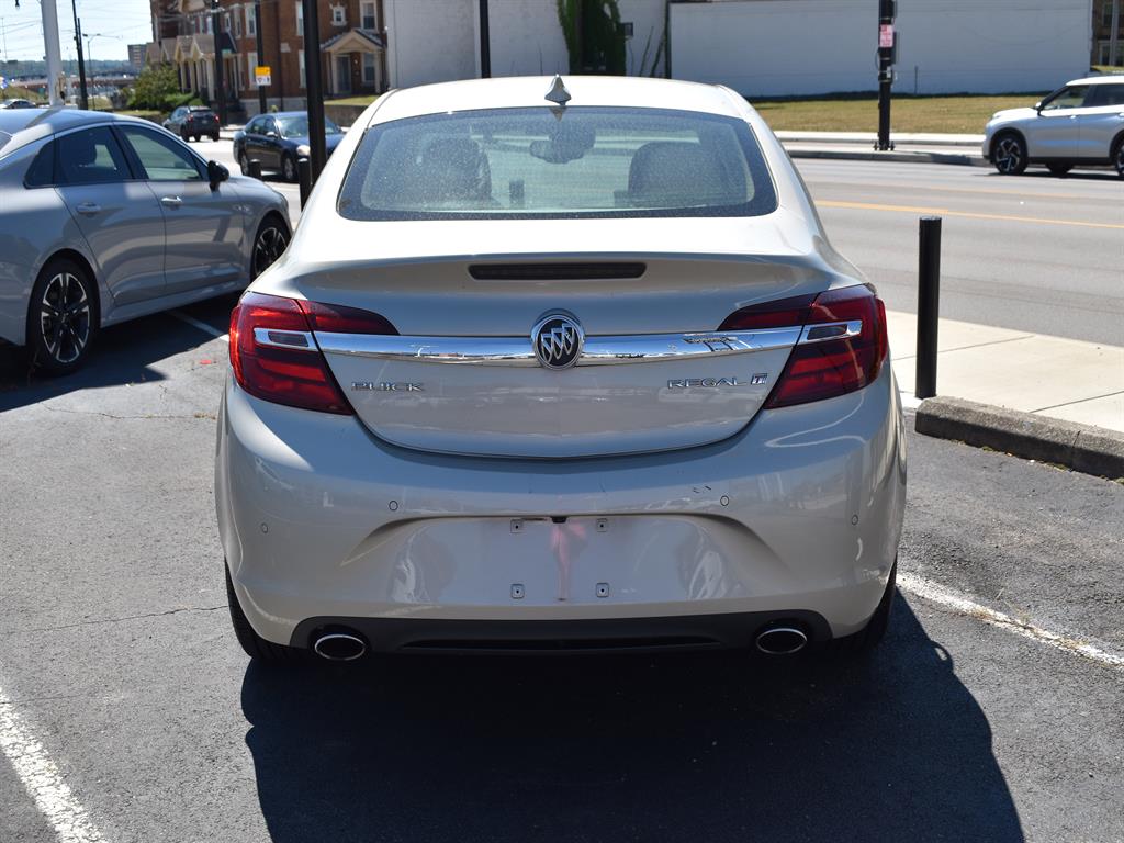 2016 Buick Regal Premium II photo 3