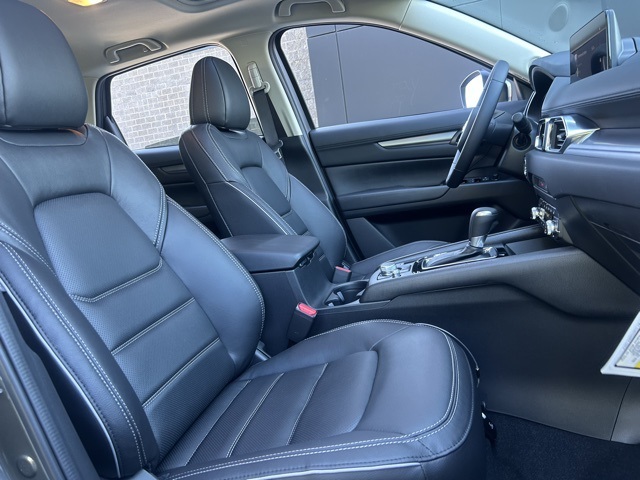 2025 Mazda CX-5 2.5 S Preferred photo 27