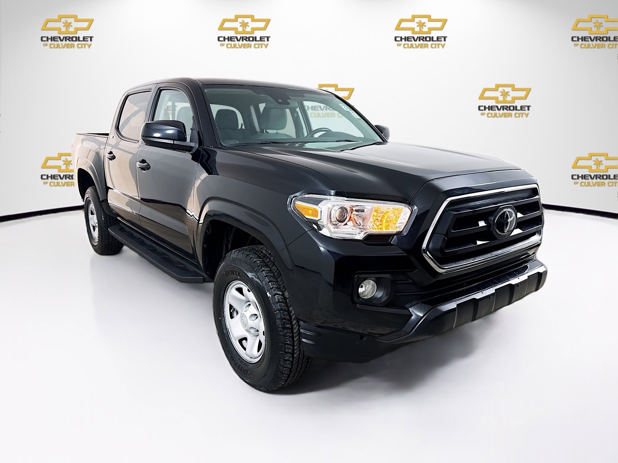 2020 Toyota Tacoma SR5's photo