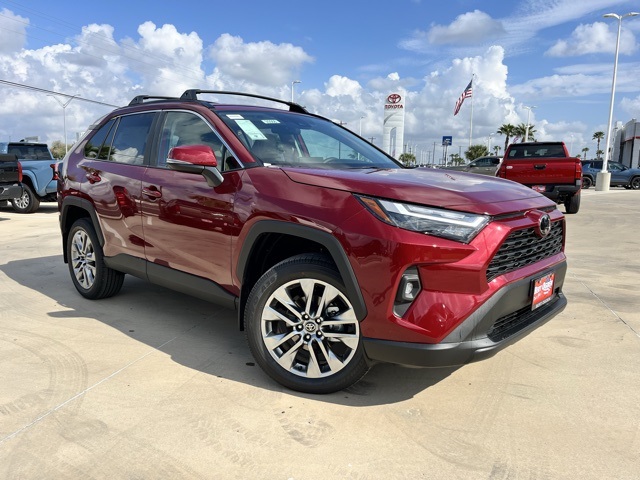 2025 Toyota RAV4 XLE Premium's photo