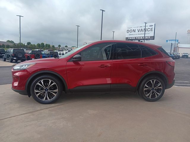 2022 Ford Escape SE photo 2