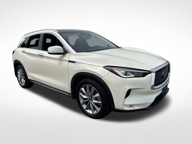 2022 Infiniti QX50 Luxe photo 11