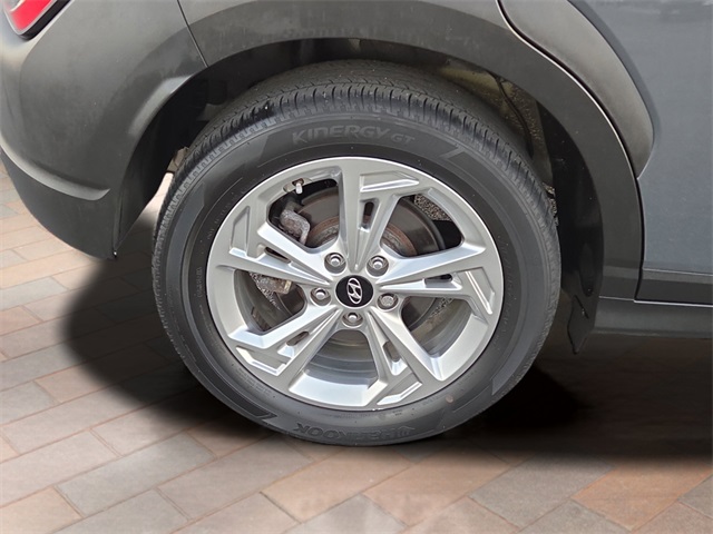 2023 Hyundai Kona SEL photo 4