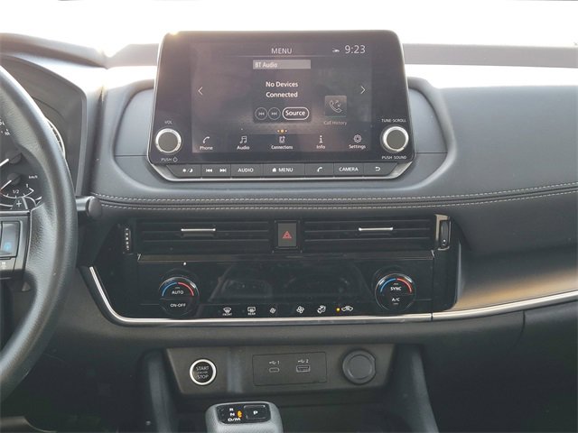 2022 Nissan Rogue SV photo 19