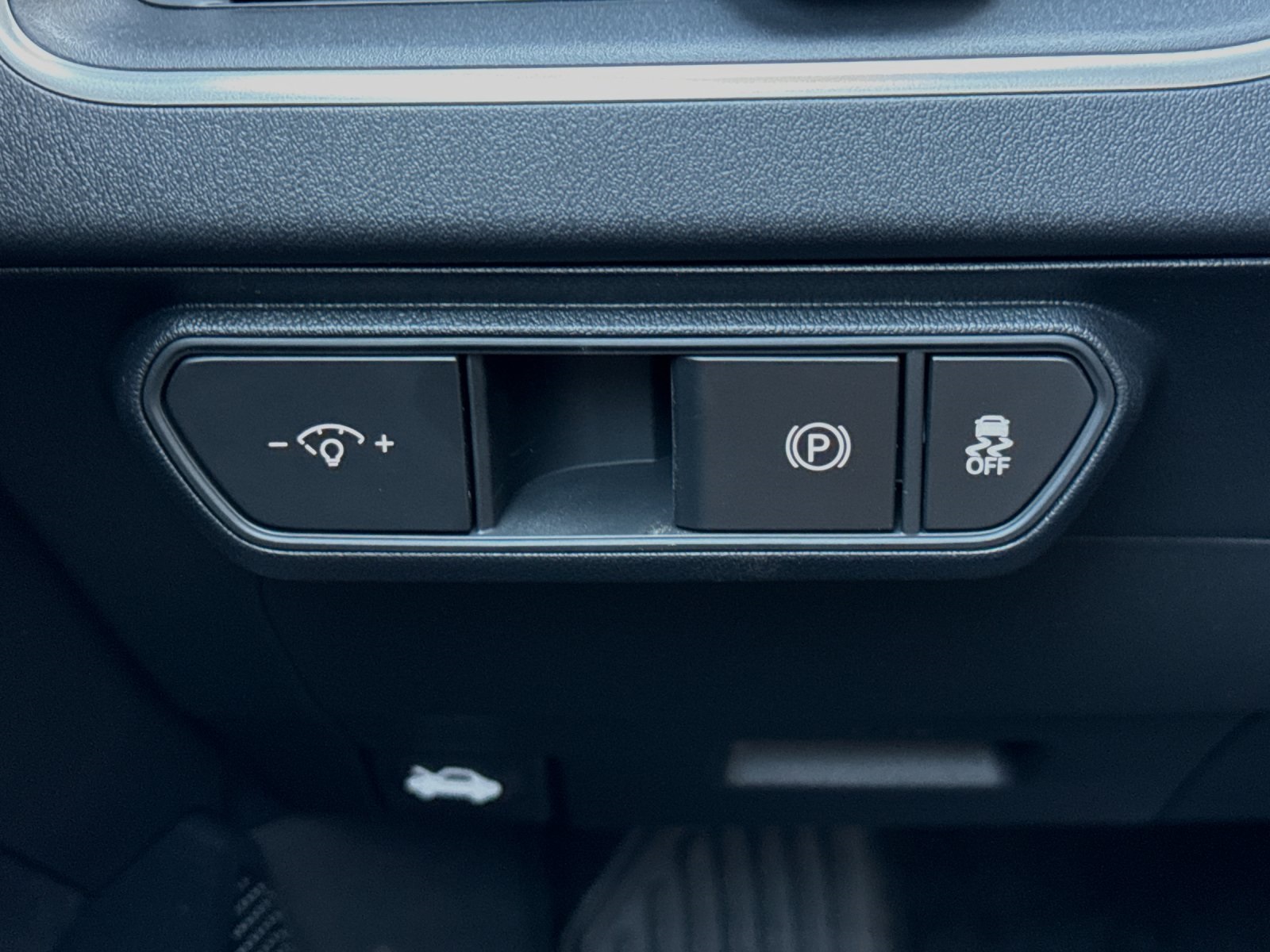 2025 Kia K4 LXS photo 26