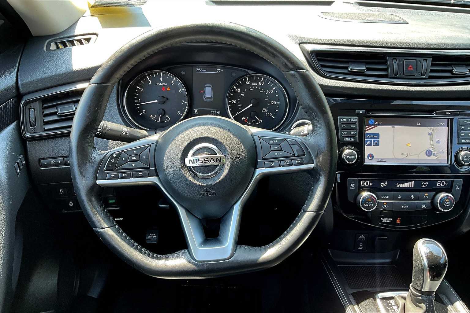2017 Nissan Rogue SL photo 5