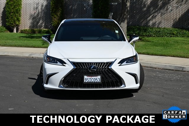 2025 Lexus ES 350 photo 2
