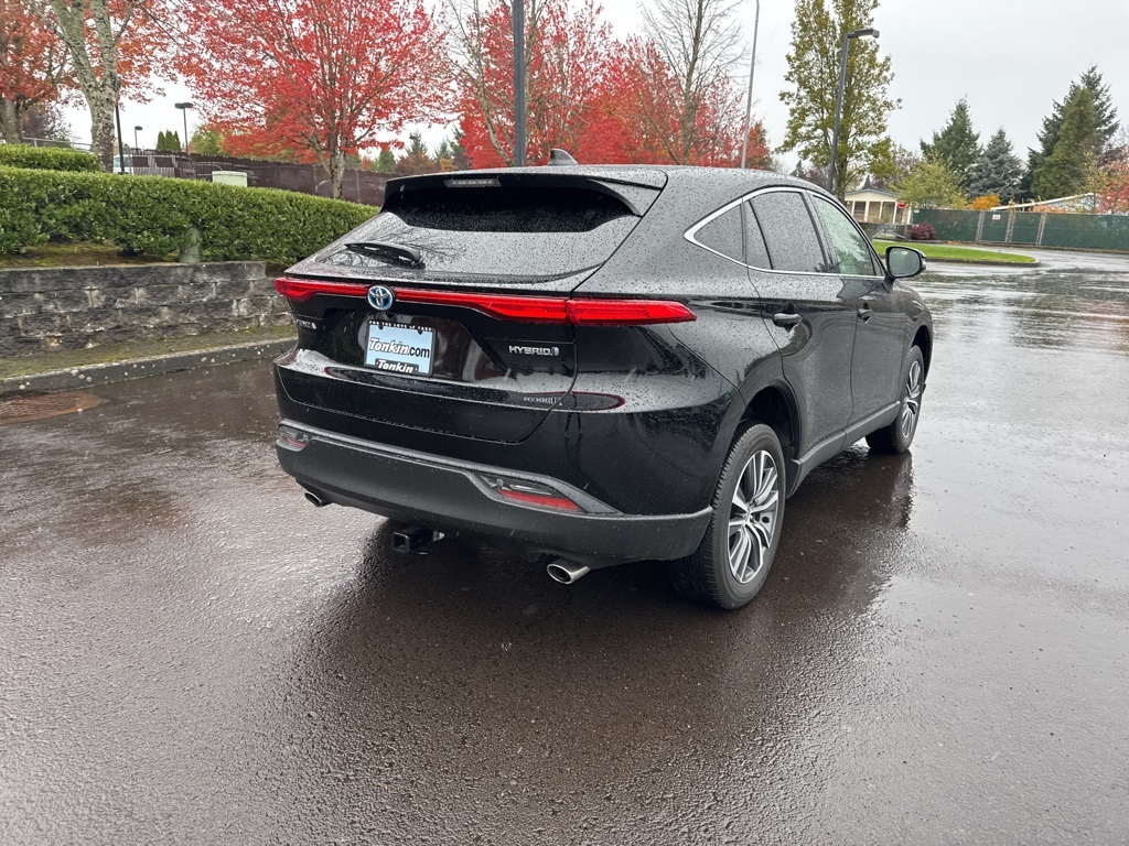 2022 Toyota Venza LE photo 3