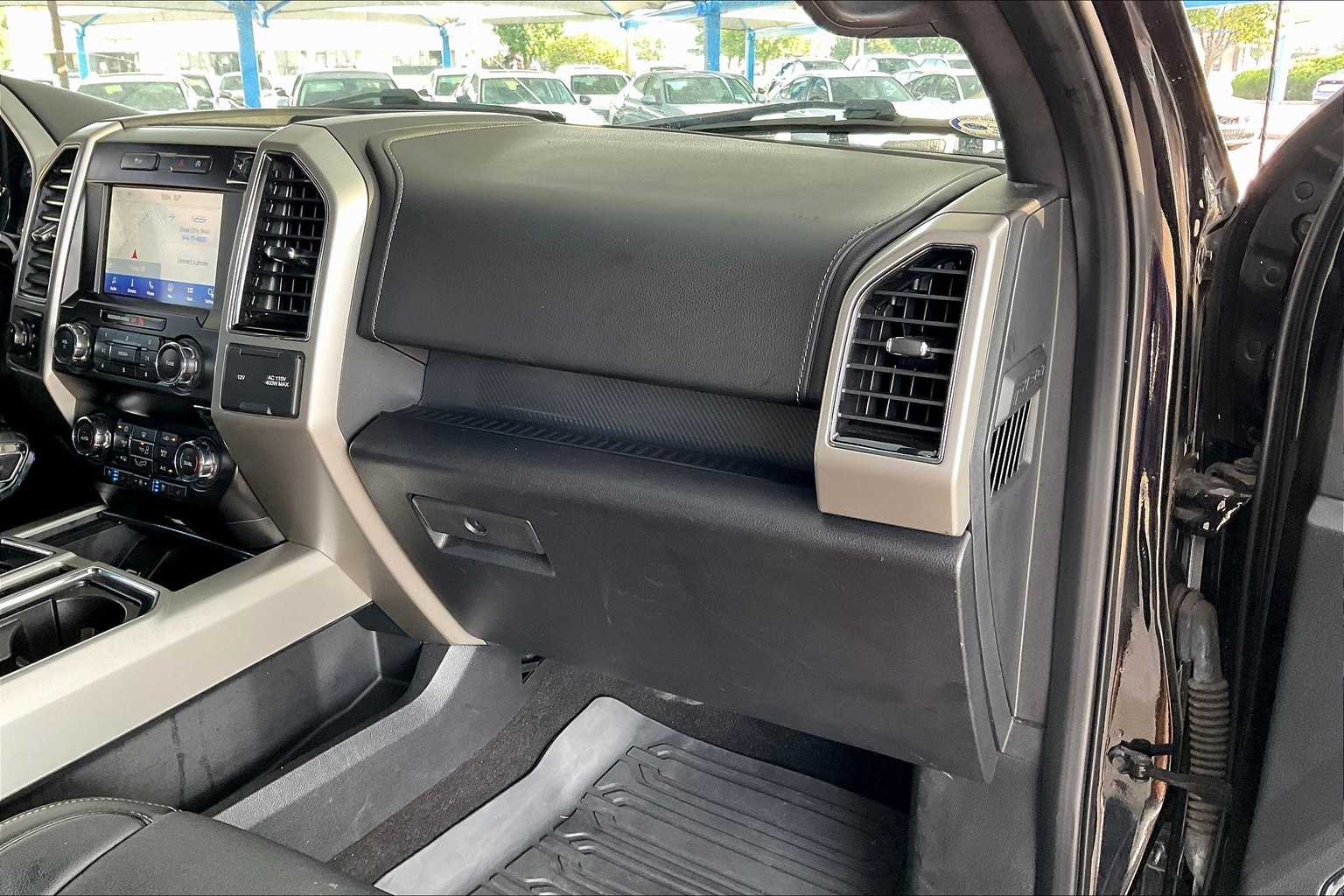2019 Ford F-150 Lariat photo 18