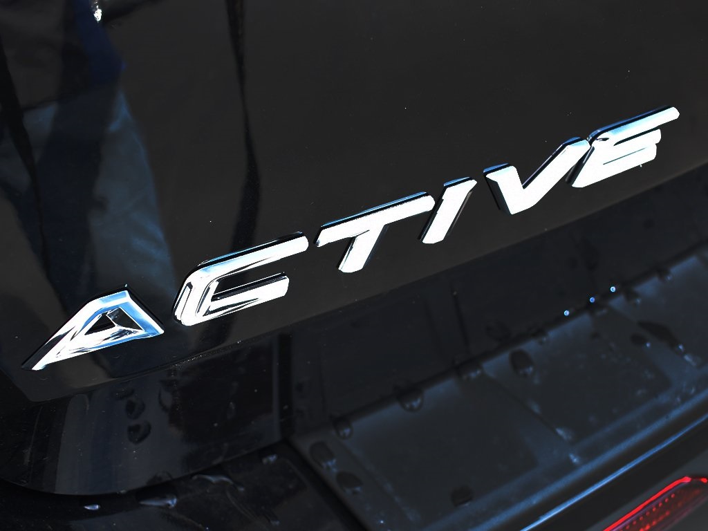 2025 Ford Explorer photo 9